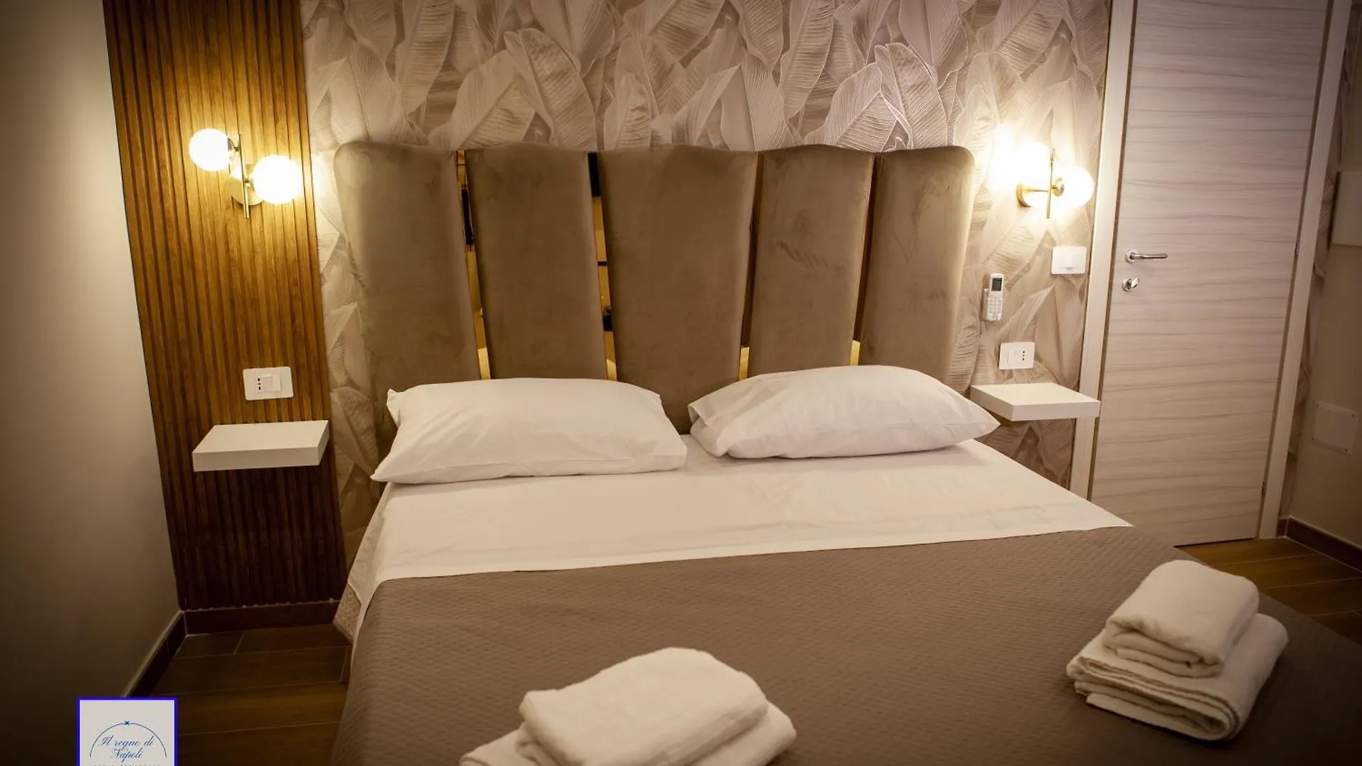 Il Regno Di Napoli Hotel 0*, Naples Italy