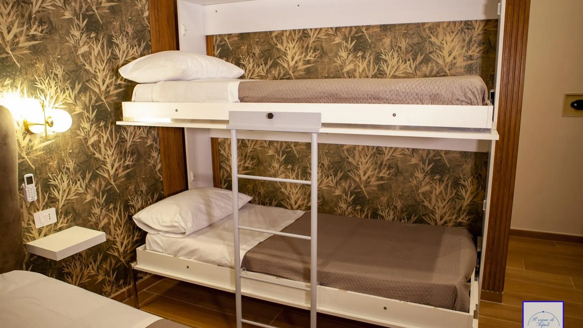 Il Regno Di Napoli Hotel 0*, Naples Italy